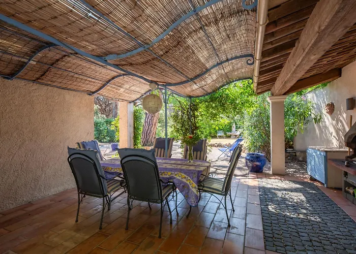 Font Mourier By Interhome * קוגולין